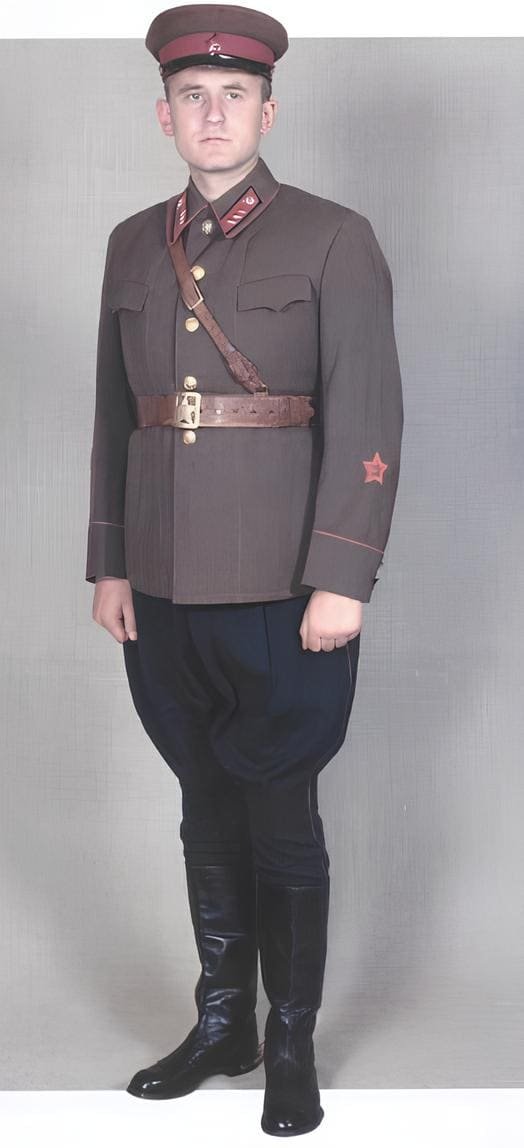 Red Army Corps Commissar wearing everyday infantry uniform, 1941–1942