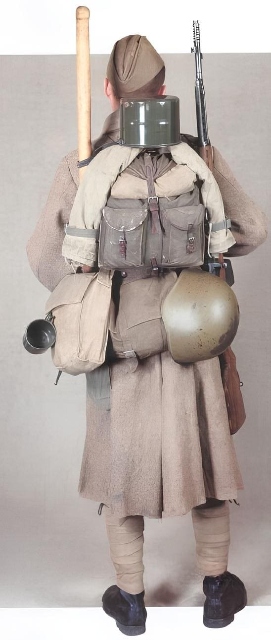 Back view of Soviet Red Army corporal in field uniform, infantry, 1941