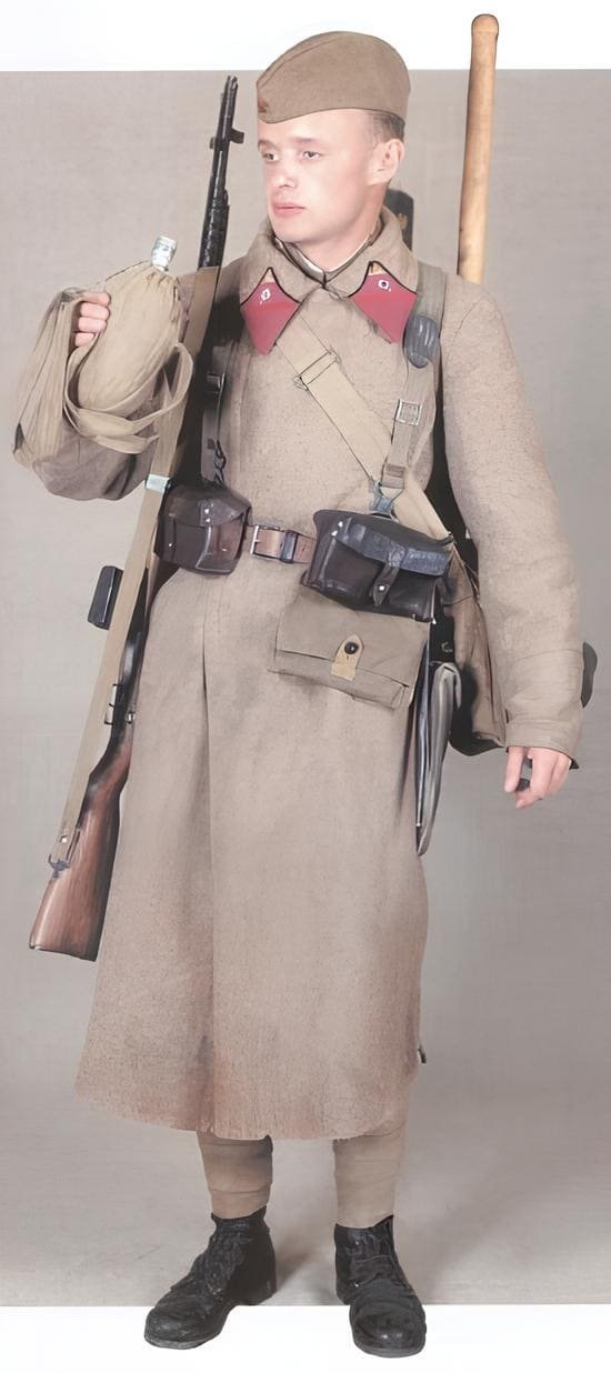 Soviet Red Army corporal in field uniform, infantry, 1941