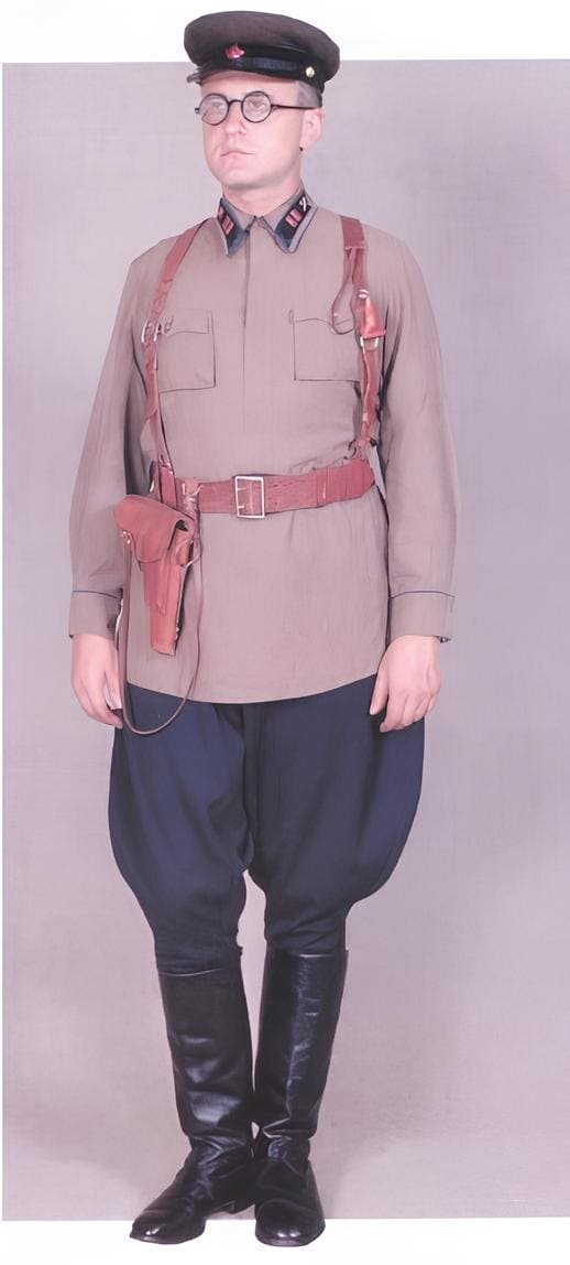 Red Army military engineer of the 2nd rank in Soviet uniform, 1936–1943