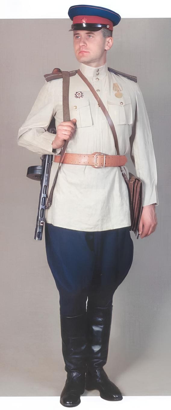 NKVD internal troops senior lieutenant uniform 1943–1945