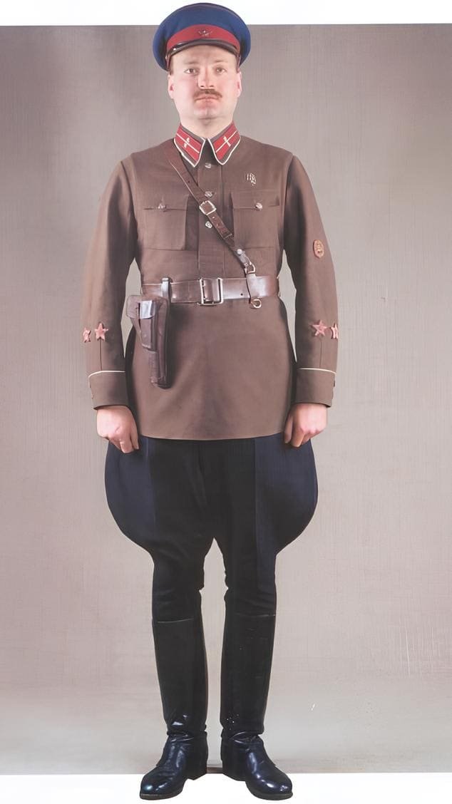 NKVD State Security senior lieutenant in everyday uniform, 1936–1937
