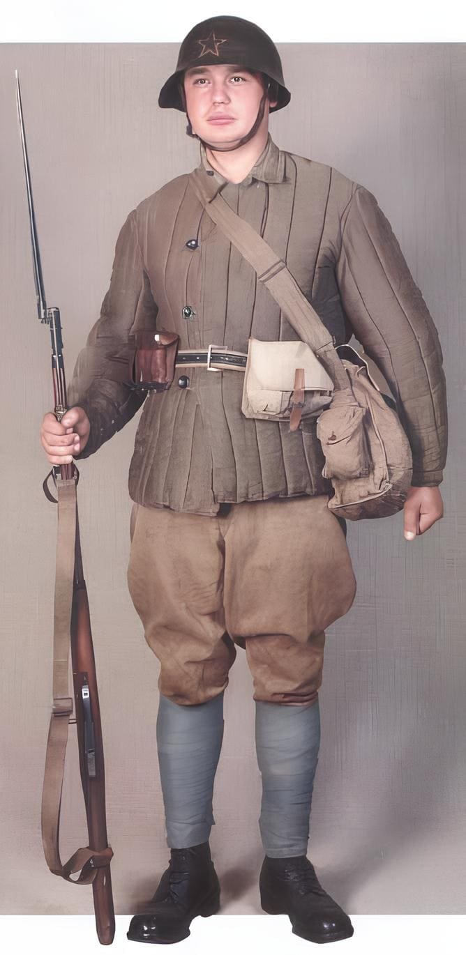 Red Army infantry soldier of the ground forces in field uniform, 1941–1943