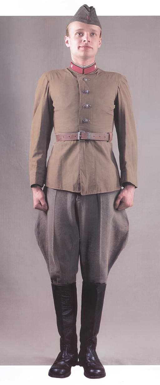 Red Army infantry soldier wearing parade uniform, 1941