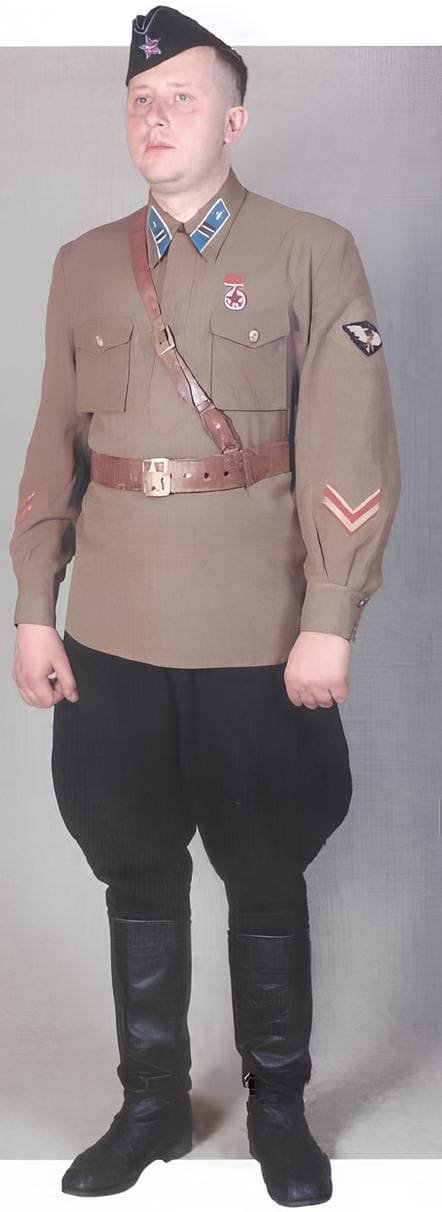 Soviet Air Force major in World War II uniform, 1941–1943