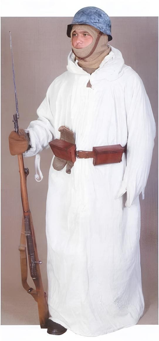 Soviet rifleman in winter camouflage uniform, Red Army 1939–1940