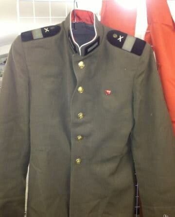 Soviet Army parade tunic model 1955 with shoulder boards and brass buttons