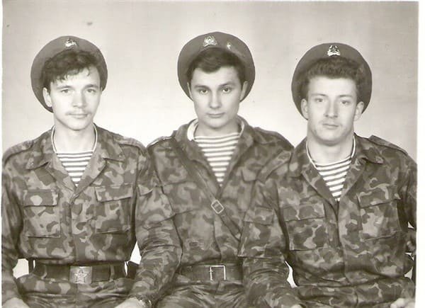 Soviet Naval Infantry soldiers wearing Dubok camouflage uniforms