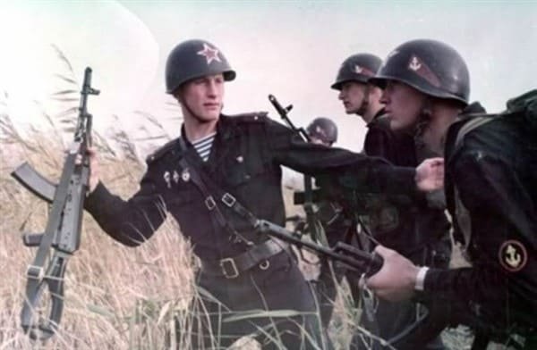 Soviet Naval Infantry in black field uniforms, Cold War period