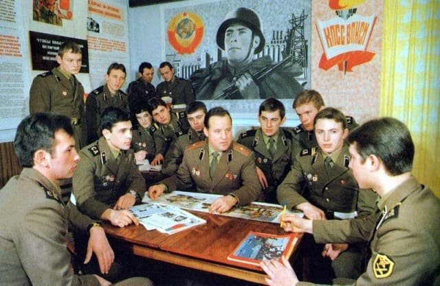 Late Cold War Soviet Army parade uniform officers in the late 1980s