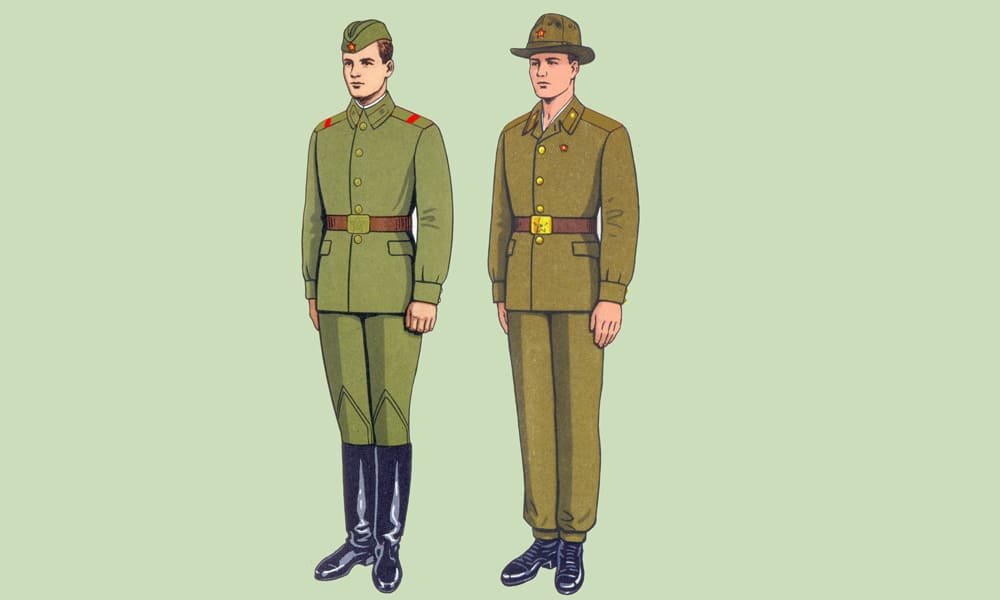 Soviet Army soldiers wearing field uniform with collar tabs and shoulder boards model 1988 USSR military uniform