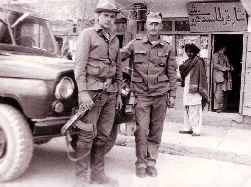 Soviet soldier uniform 1969 vs afghanka summer uniform comparison Afghanistan