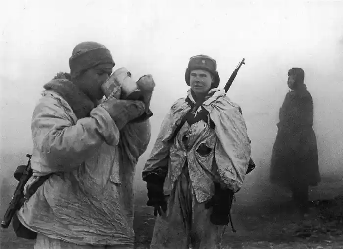 Soviet soldiers wearing winter camouflage suits Red Army winter war