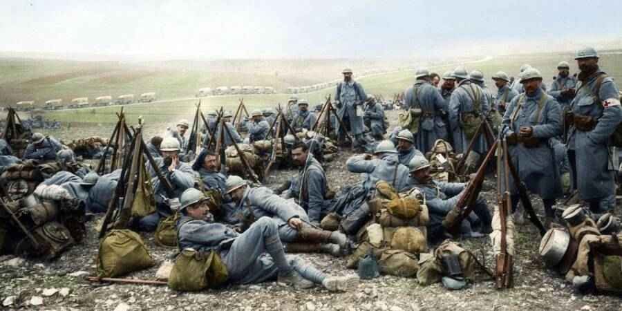 French soldiers wearing puttees during World War I resting behind the front lines