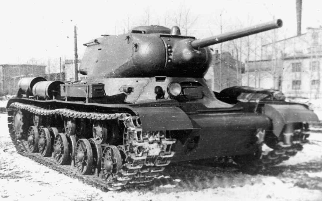 Soviet IS-1 IS-85 heavy tank armed with 85 mm D-5T gun