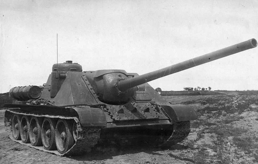 Soviet SU-100 self-propelled artillery gun