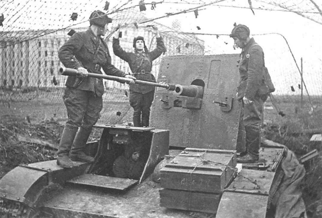 Soviet SU-26 self-propelled artillery gun based on T-26 tank chassis