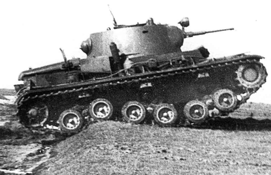 T-46-5 T-111 Soviet experimental medium tank with 60 mm armor